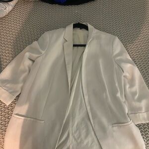 Express Cream Relaxed Fit Blazer with Notched Lapels